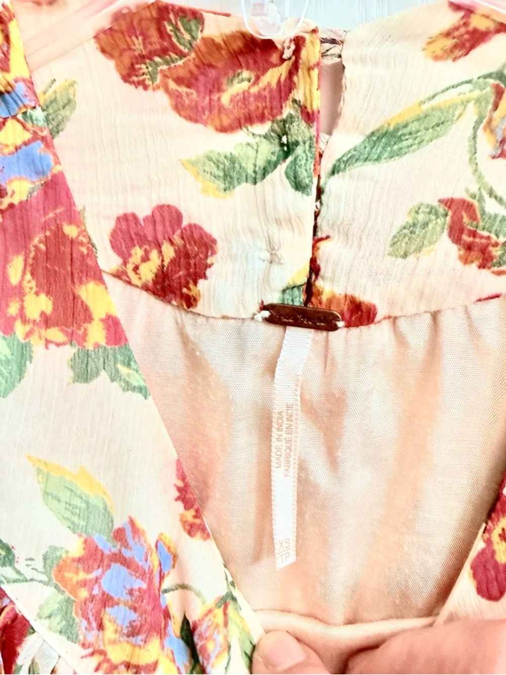 Free People Floral Pleated Top in Peach and Orange - Picture 3 of 7
